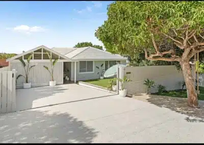 f1b71c50-d826-4359-9fdb-778ac48658fb (1)